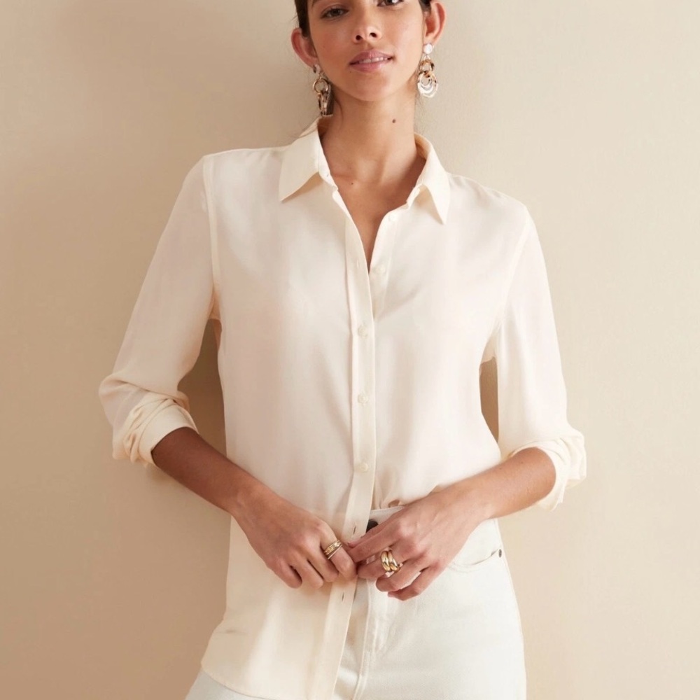 Banana Republic Dillion Classic Fit Cream Button-Front Blouse Size Small